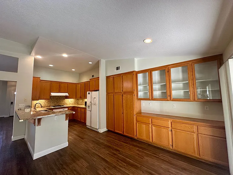 240 Sierra Madre Way — Photo 18