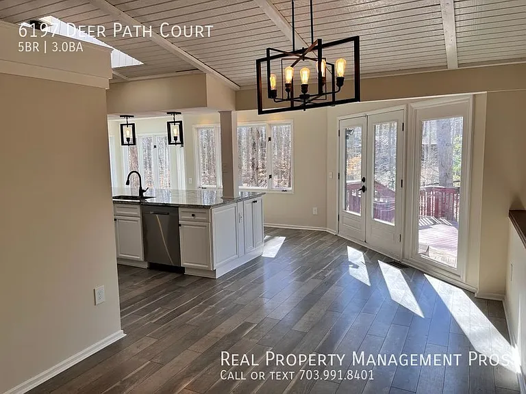 6197 Deer Path Ct — Photo 5