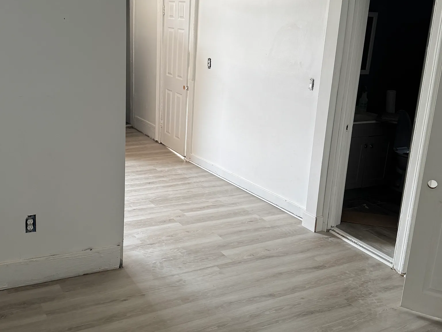 914 Main St — Photo 2