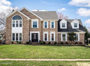 2820 Woods Club Rd, Louisville, KY 40241