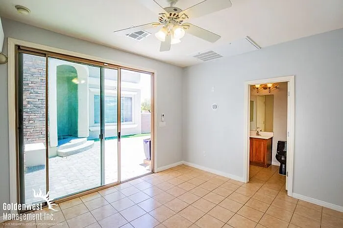11042 Gammila Dr — Photo 15