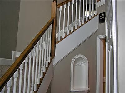 3rd image of 565 N Kelseys Way
