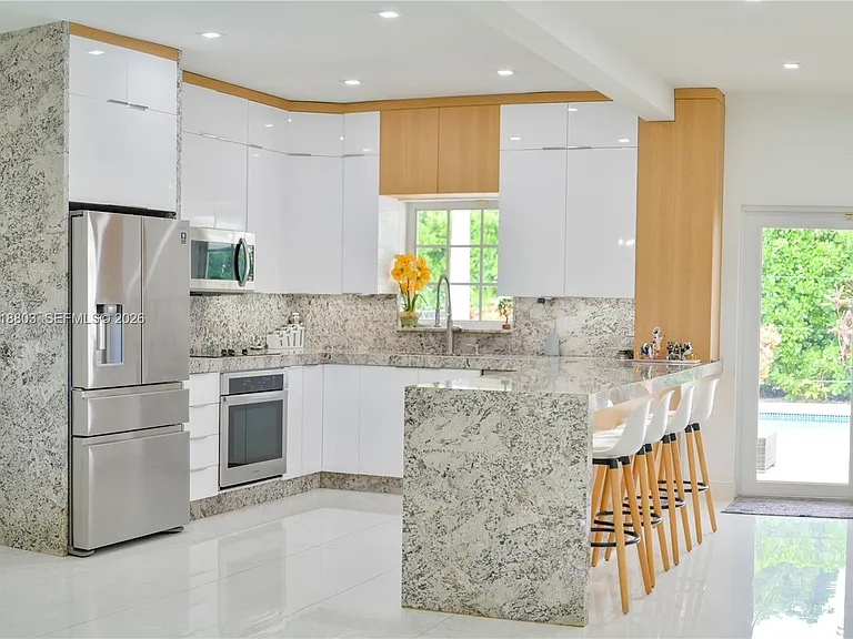 1535 Baracoa Ave — Photo 17