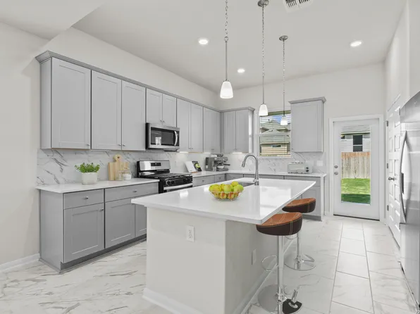 13211 Gustave Grv, San Antonio, TX 78253