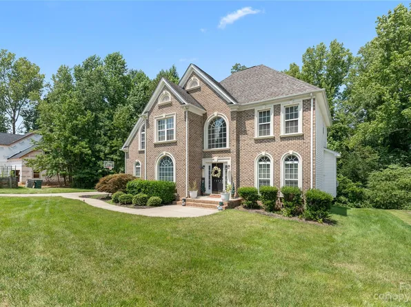 1084 Plantation Trl, Gastonia, NC 28056