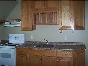 5th image of 4 Arlington St #2