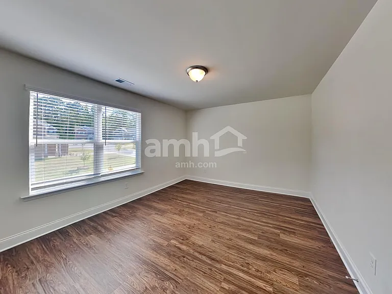 1079 Ashlyn Ct — Photo 18