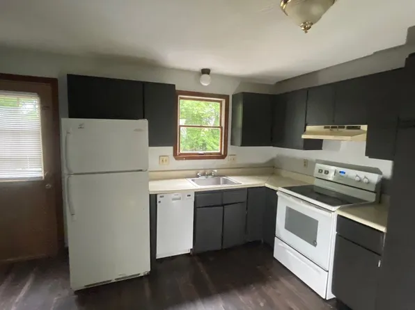 46 Biddle St, Springfield, MA 01129