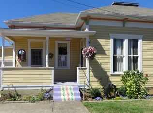 247 N 9th St, Cottage Grove, OR 97424