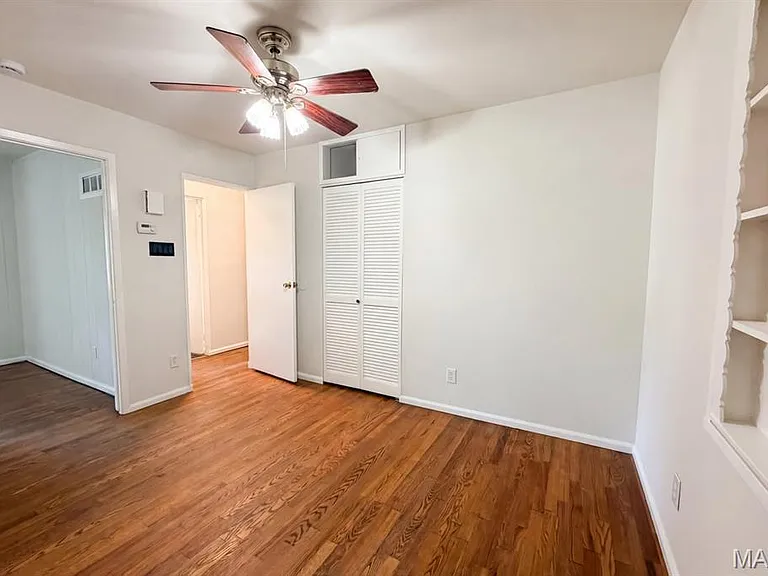 238 W Skyline Dr — Photo 2