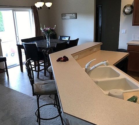 4th image of 8819 W Skagit Ave
