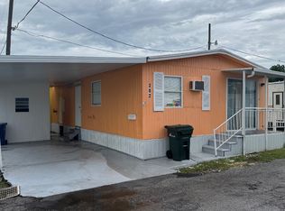 3100 Hawthorne St Lot 282, Sarasota, FL 34239