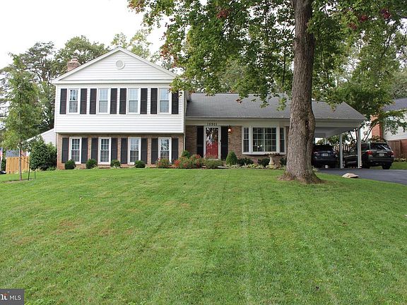 2nd image of 10901 Spurlock Ct