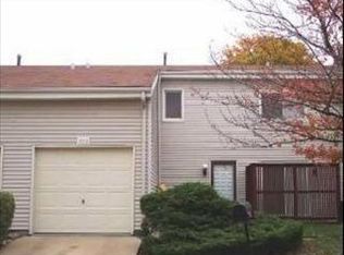 1953 Wildwood Cir, Glendale Heights, IL