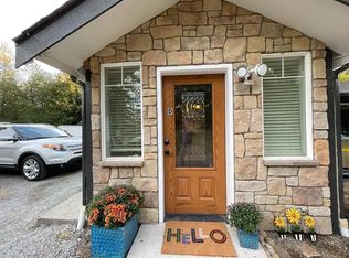 12515 Avondale Rd NE #D, Redmond, WA 98052