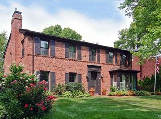43 Rio Vista Dr, Saint Louis, MO 63124
