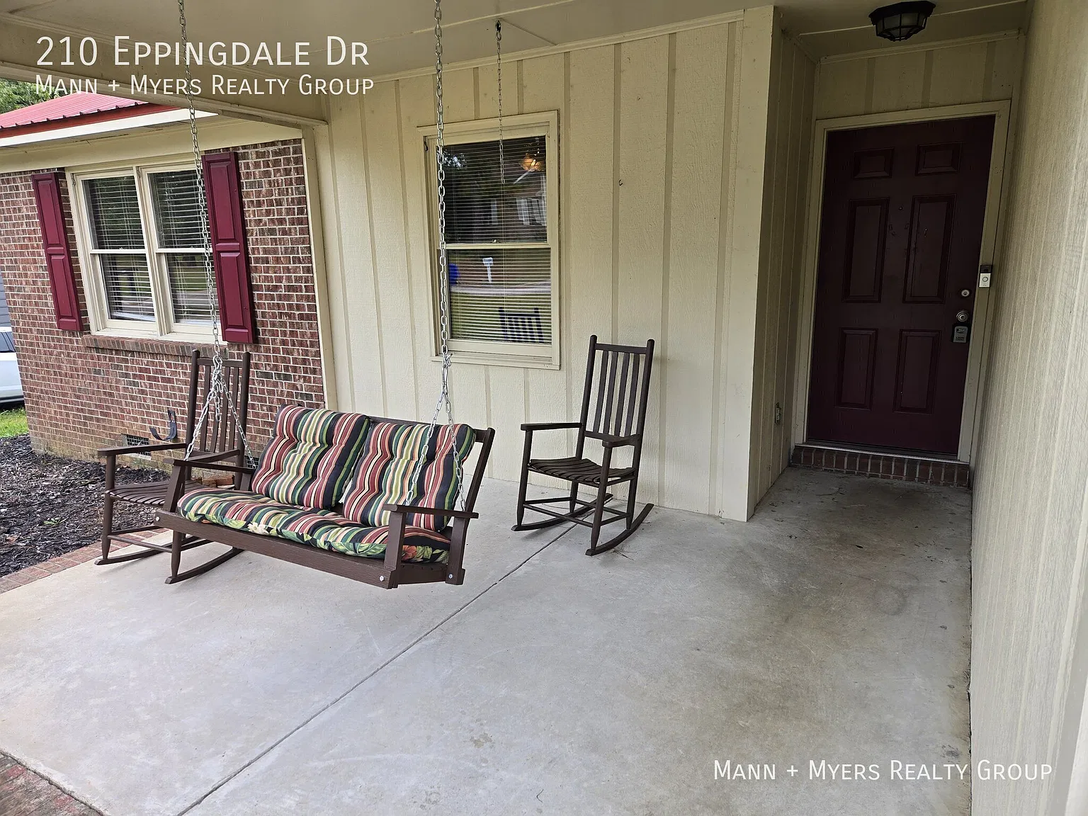 Charming 3-Bedroom Ranch Near Fort Bragg | Fenced Backyard, Covered Porch & Garage! — Photo 4