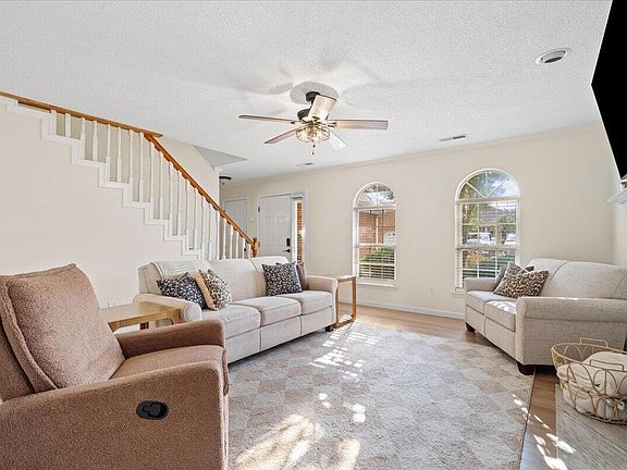 5th image of 1698 N Summit Dr Unit 220