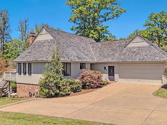 5th image of 304 Club Rd