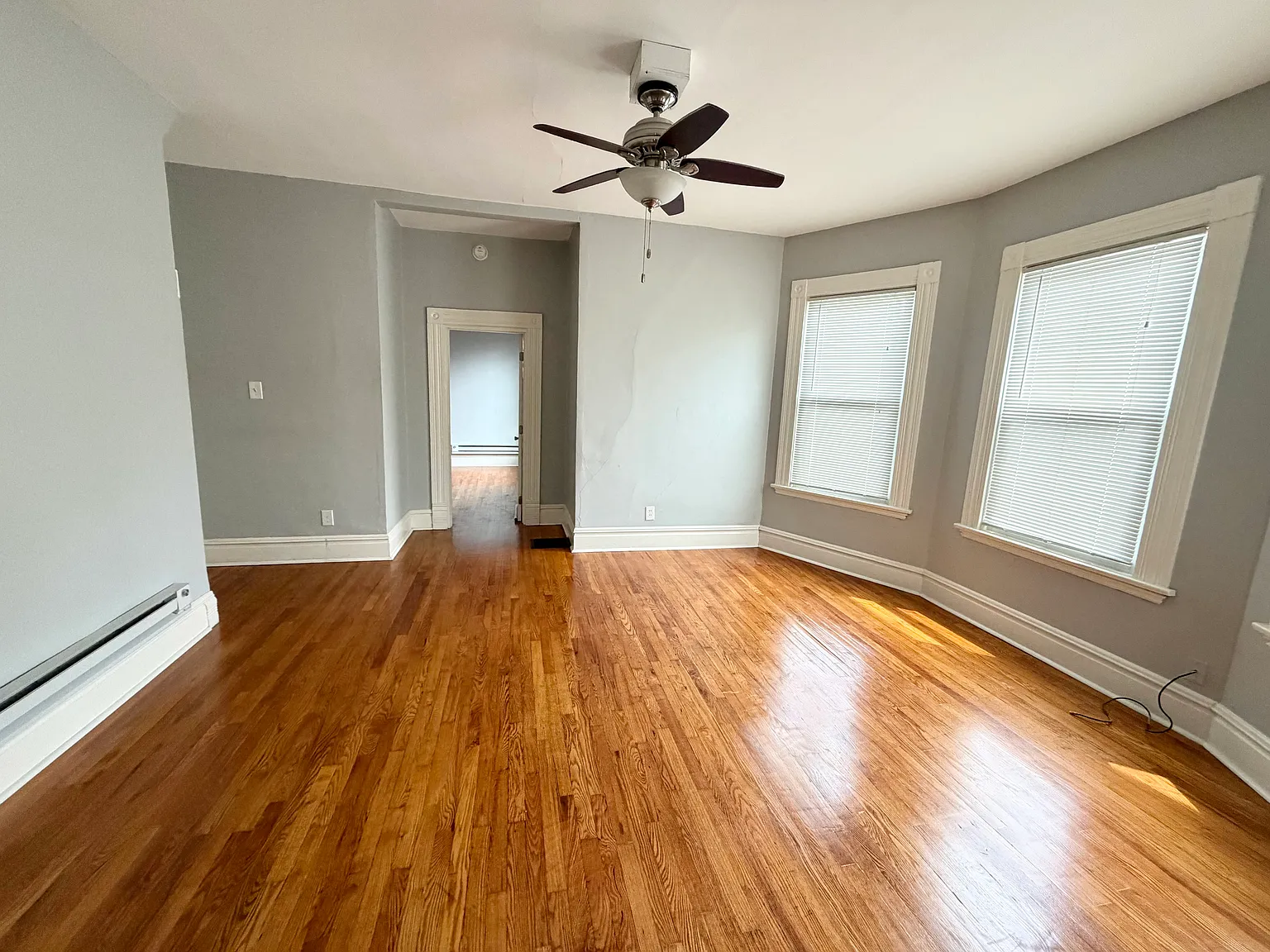 2 bed, 800 sqft, $975 — Photo 3