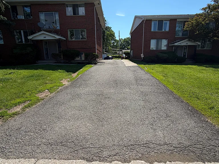 574 S Transit St #8 — Photo 10