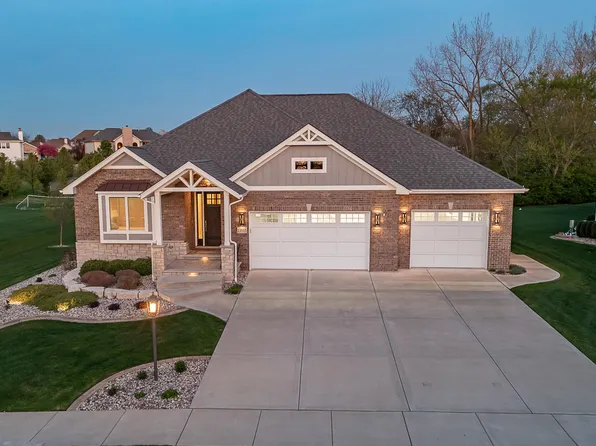 13555 Limerick Dr, Saint John, IN 46373