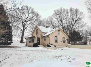 2711 52nd St, Sioux city, IA 51108