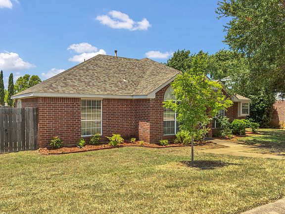 2nd image of 2140 Teal Ct