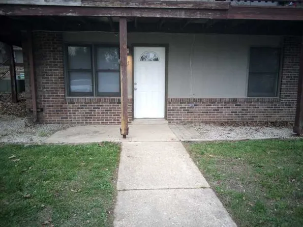 351 Virginia St APT 25, Sullivan, MO 63080