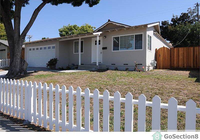 1st image of 458 La Baree Dr
