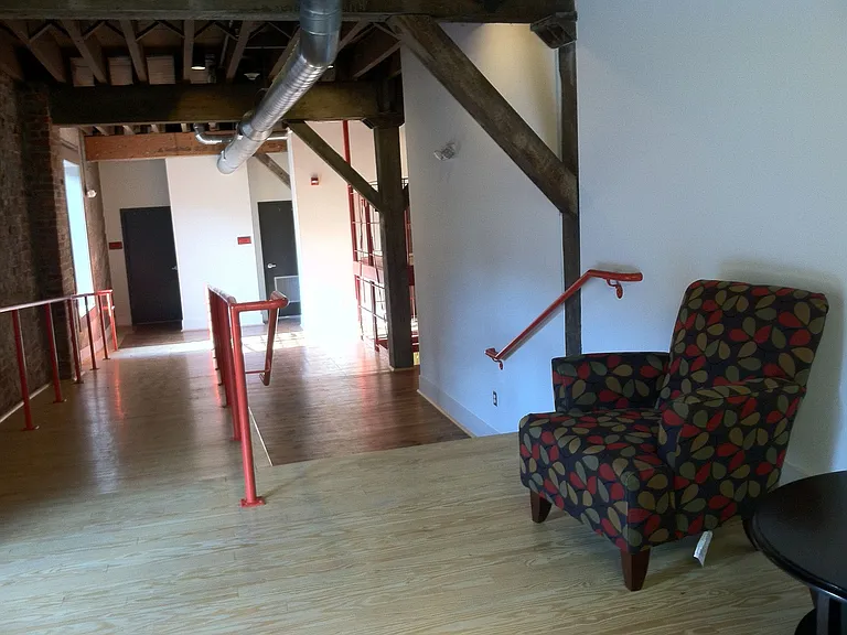 River Lofts North — Photo 8