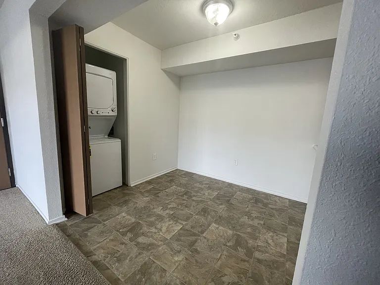 Thornridge Apartments — Photo 46