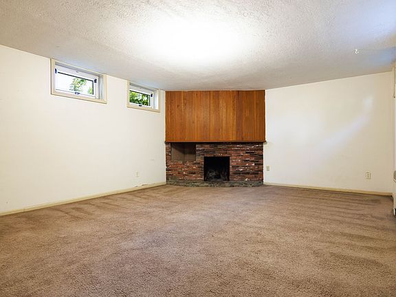 3rd image of 1211 1/2 S 4th Ave #9ae8d0088