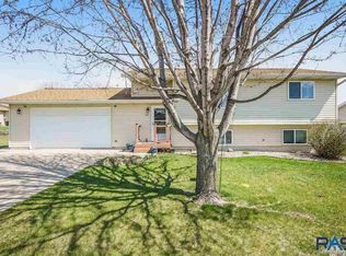 810 N Lawler St, Canton, SD 57013
