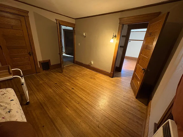 519 Park Ave — Photo 14
