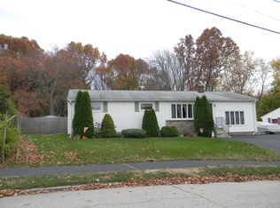 202 Woodland Ave, Cranston, RI 02920