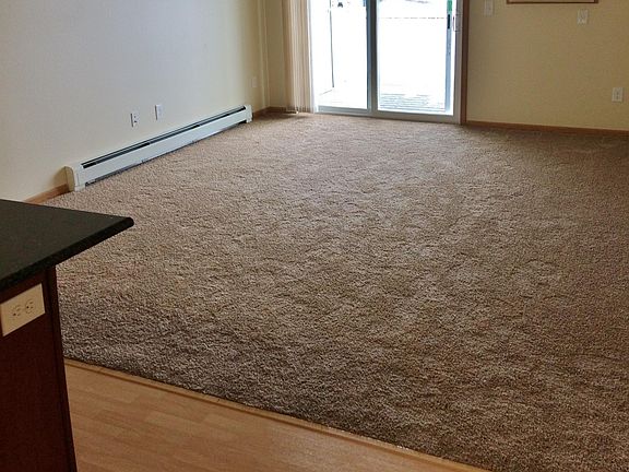 2nd image of 605 33rd Ave W APT 211