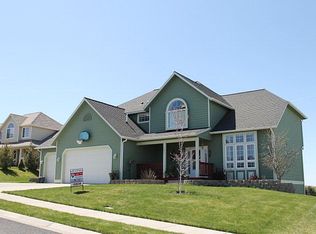 1235 SW Campus View Dr, Pullman, WA 99163