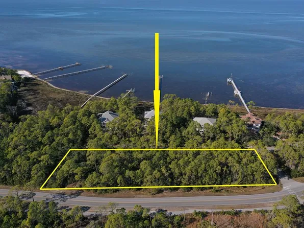 1327 Curlew Way, Eastpoint, FL 32328