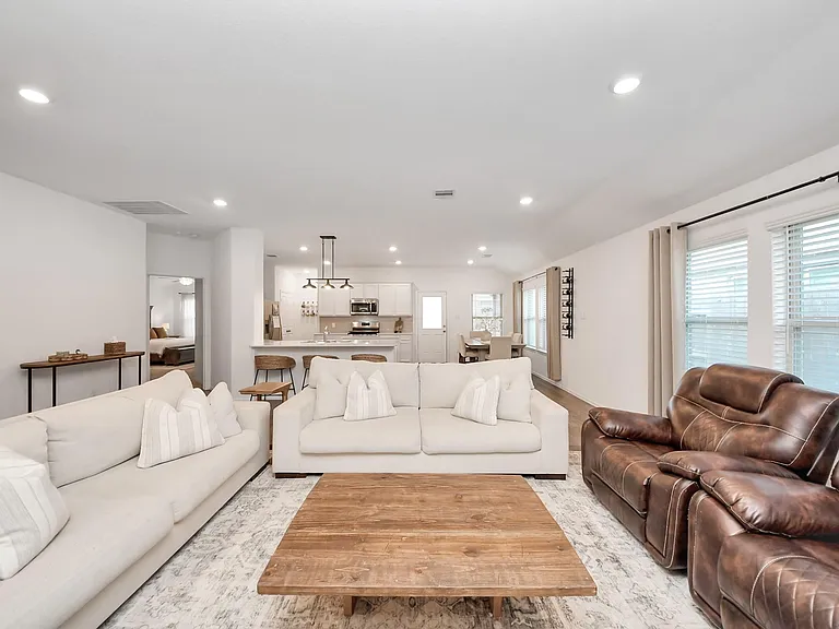 2835 Mistygate Ct — Photo 8