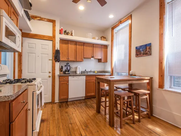 1454 N Greenview Ave #2R, Chicago, IL 60642