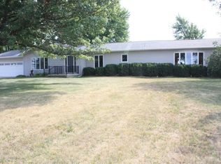 624 240th Pl, Pella, IA 50219