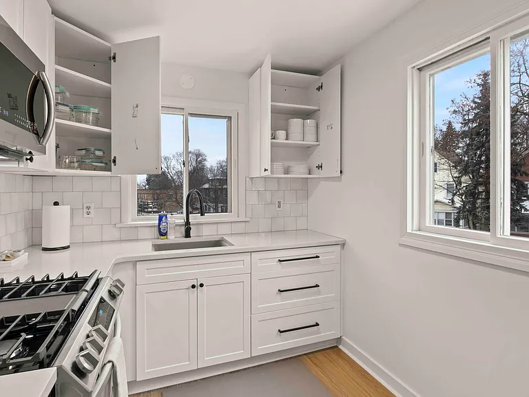 1850 E Main St #2 — Photo 5