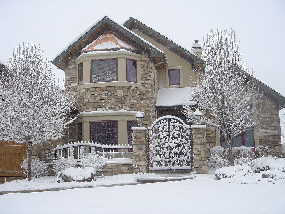3700 Broadlands Lane