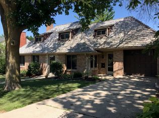 1738 Alta Vista Ave, Wauwatosa, WI 53213
