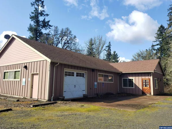 335 S Oak Grove Rd NW, Salem, OR 97304