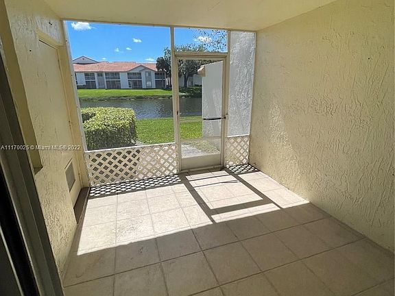 3rd image of 7104 Glenmoor Dr #7104