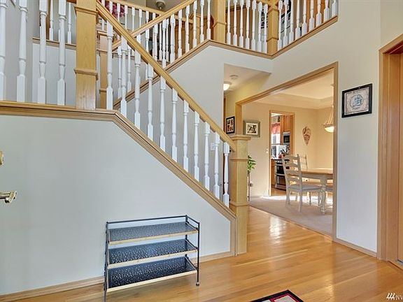 3rd image of 9307 169th St E