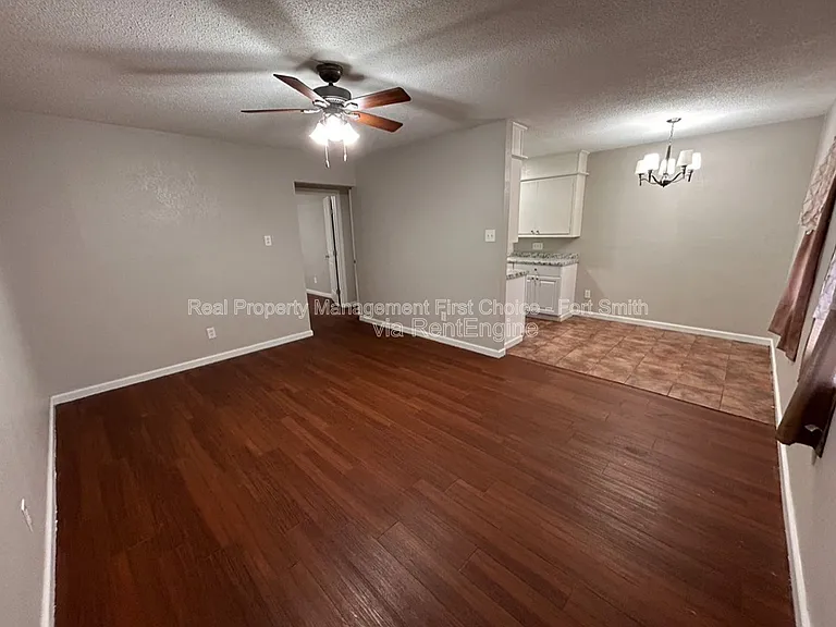 1010 S 19th St #2 — Photo 2