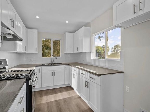 3rd image of 1881 Verdugo Loma Dr